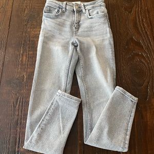 Zara jeans